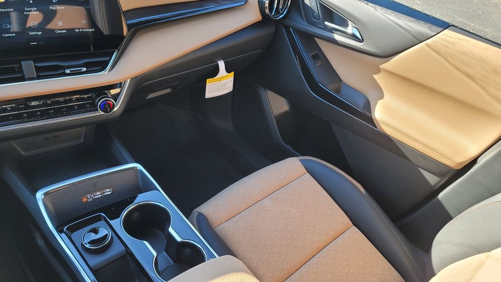 New 2026 Chevrolet Equinox ACTIV w/ Convenience Package III image 23