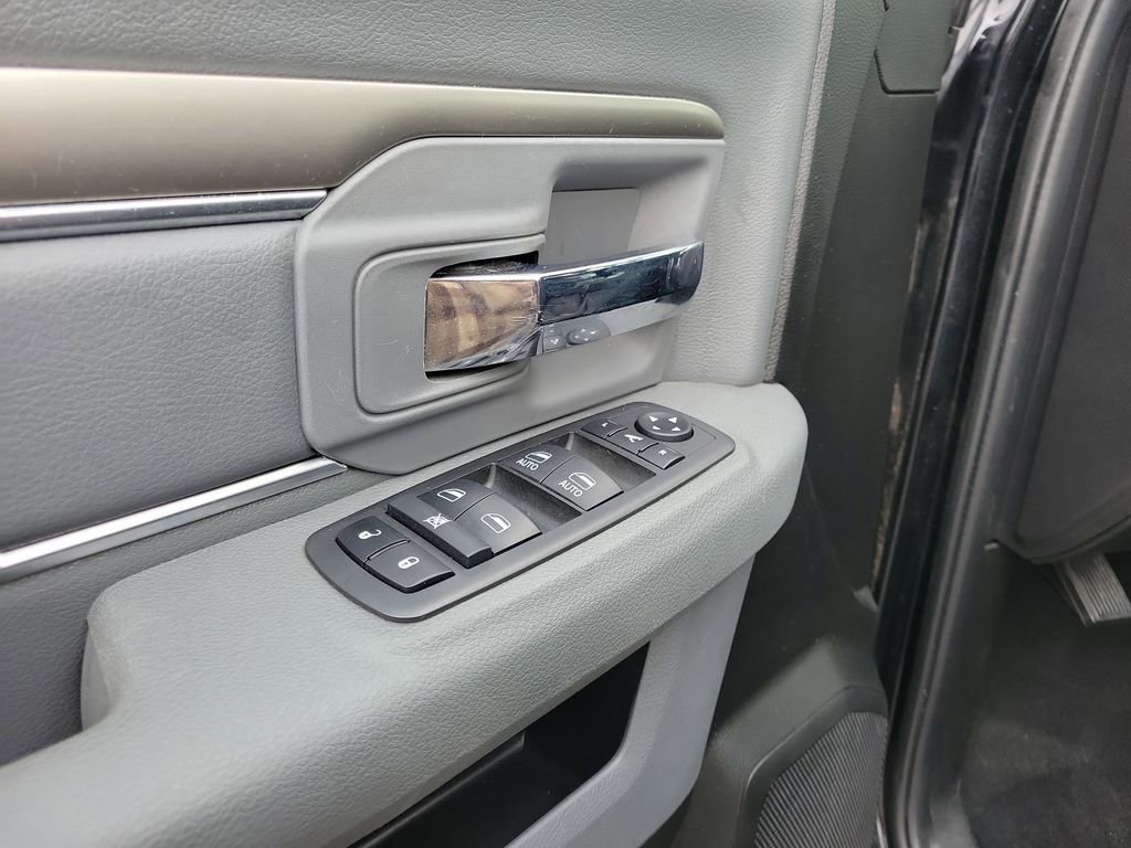 Used 2019 RAM 1500 Classic Warlock w/ Electronics Group image 19