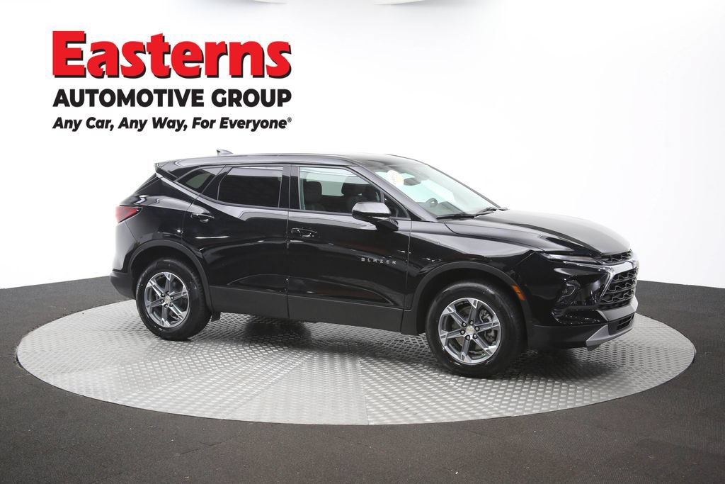 Used 2025 Chevrolet Blazer LT FWD image 51