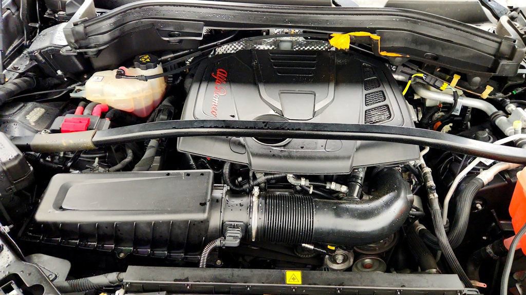 Used 2019 Alfa Romeo Stelvio RWD image 24
