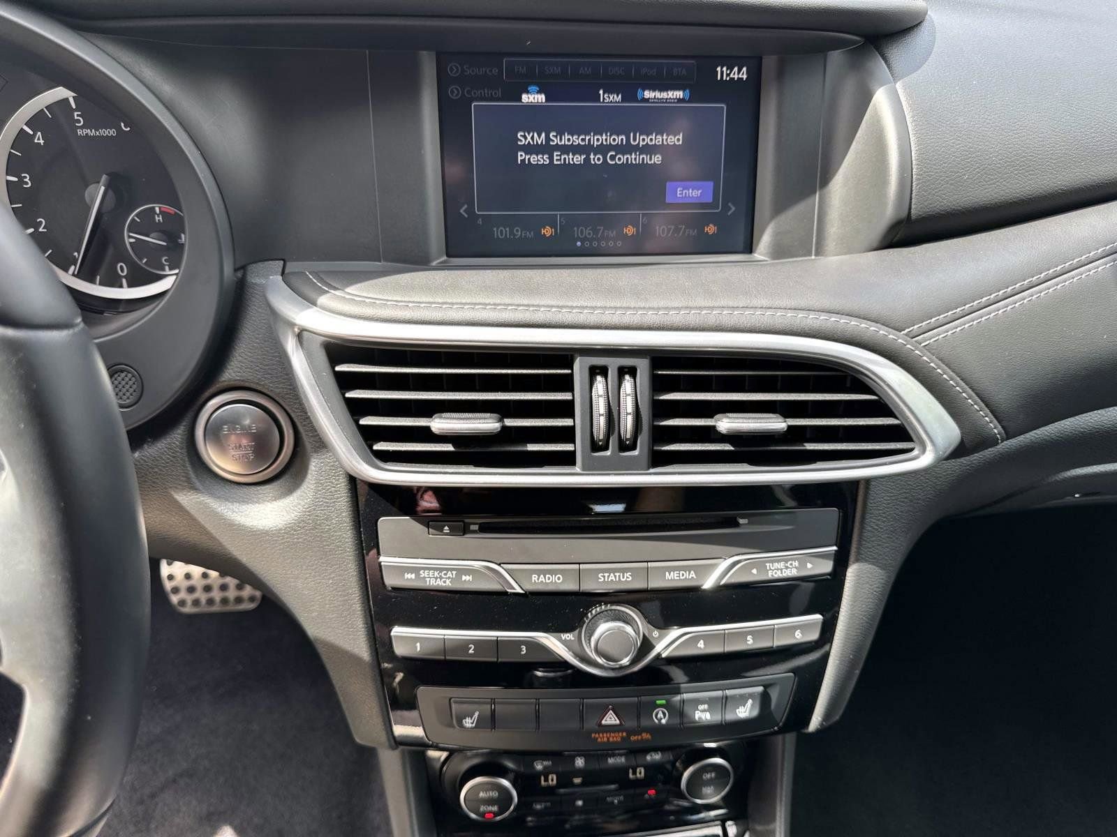 Used 2018 INFINITI QX30 Sport w/ Cargo Package image 25