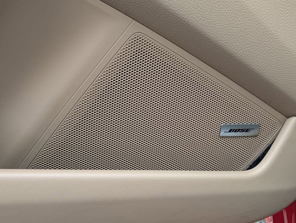 Used 2024 Porsche 911 Carrera w/ Premium Package image 41