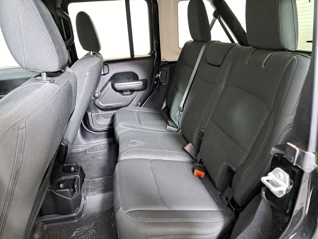 Used 2018 Jeep Wrangler Unlimited Sport image 20