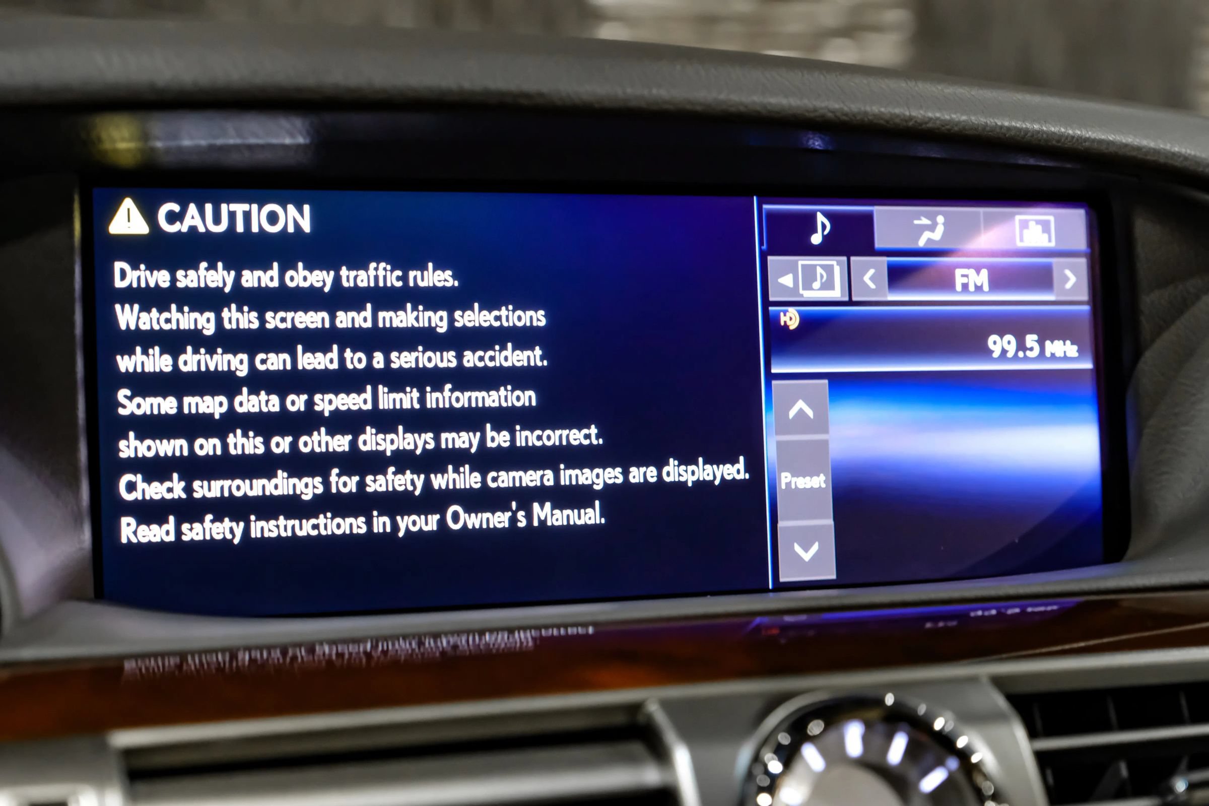 Used 2015 Lexus LS 460 L RWD image 23
