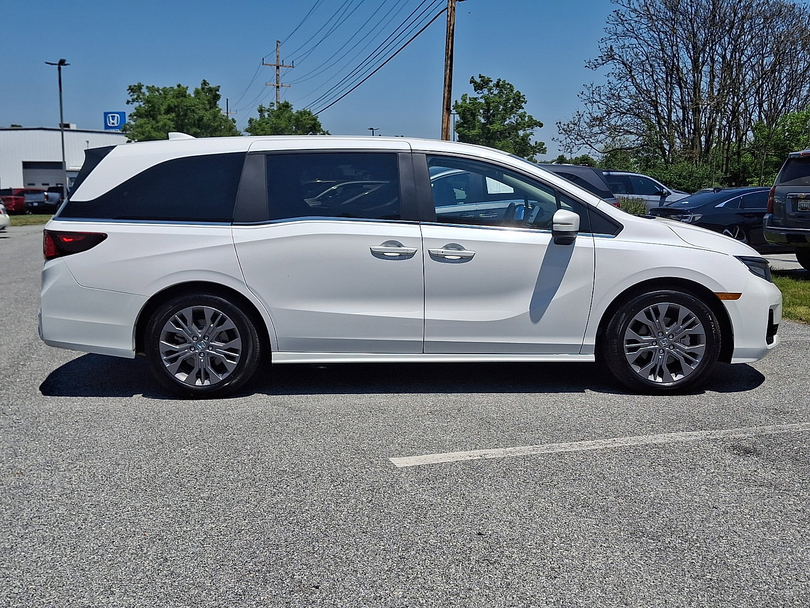 Certified 2025 Honda Odyssey Touring image 7