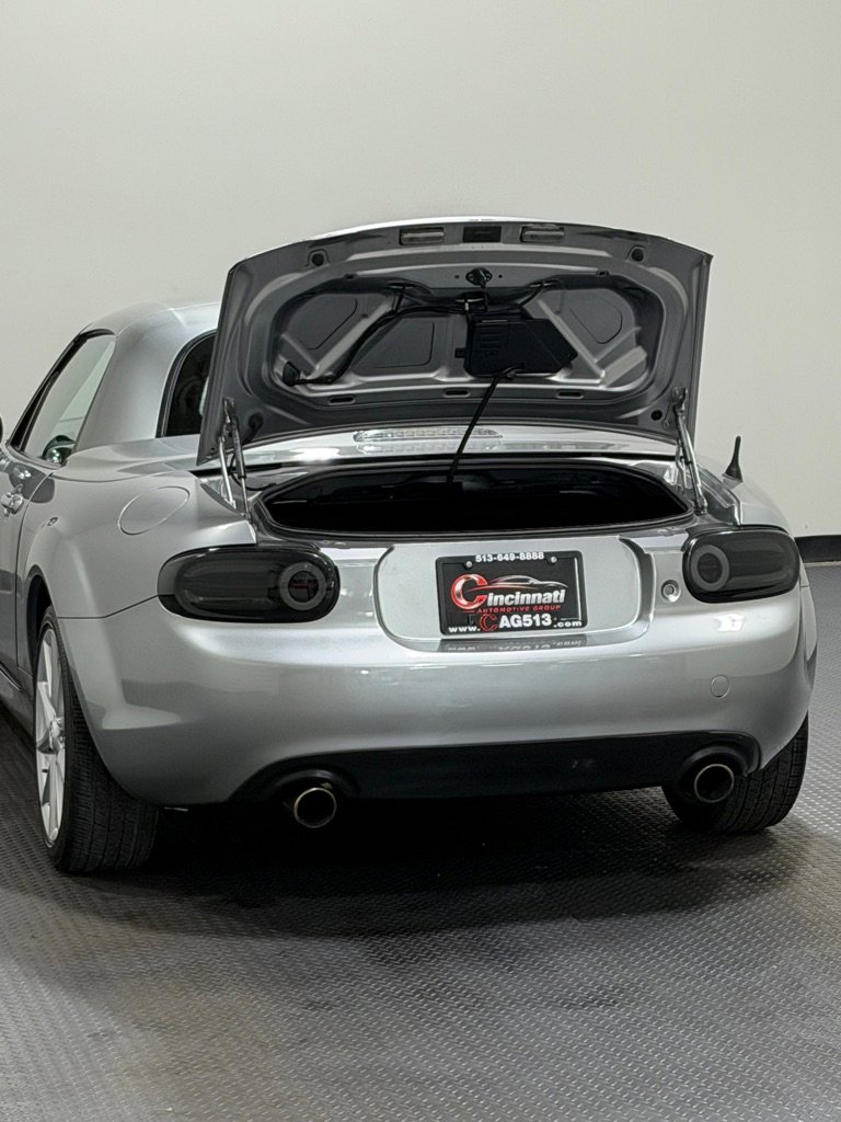 Used 2009 MAZDA MX-5 Miata Grand Touring w/ Premium Pkg RWD image 10
