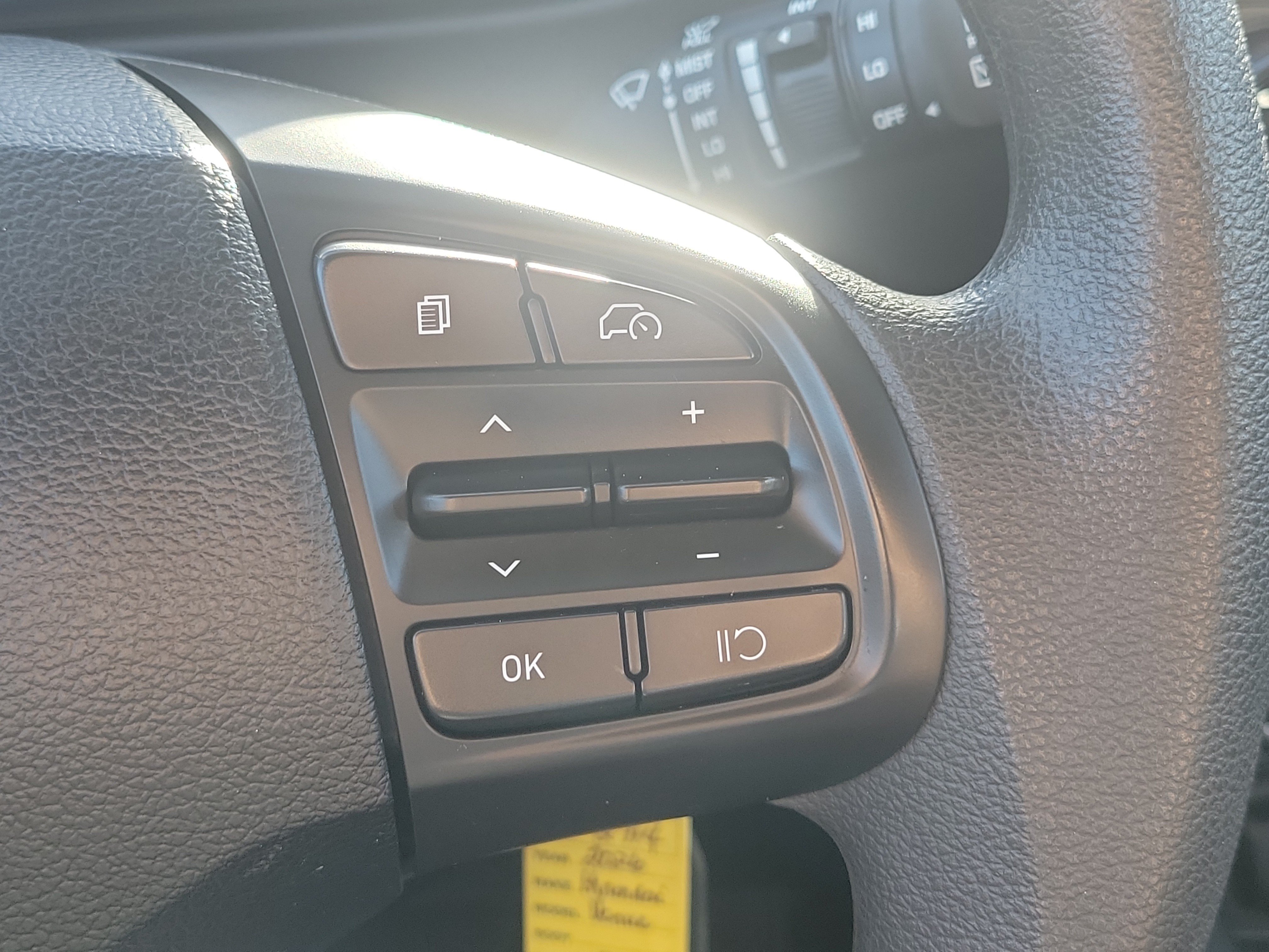 Used 2026 Hyundai Venue SE FWD image 22