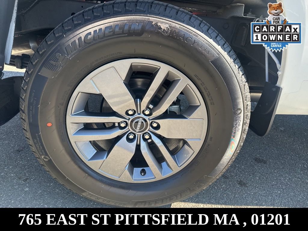 Used 2025 Nissan Frontier SV image 23