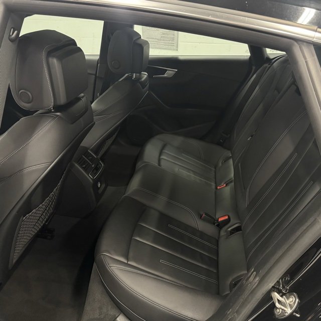 Used 2022 Audi A5 2.0T Premium image 11
