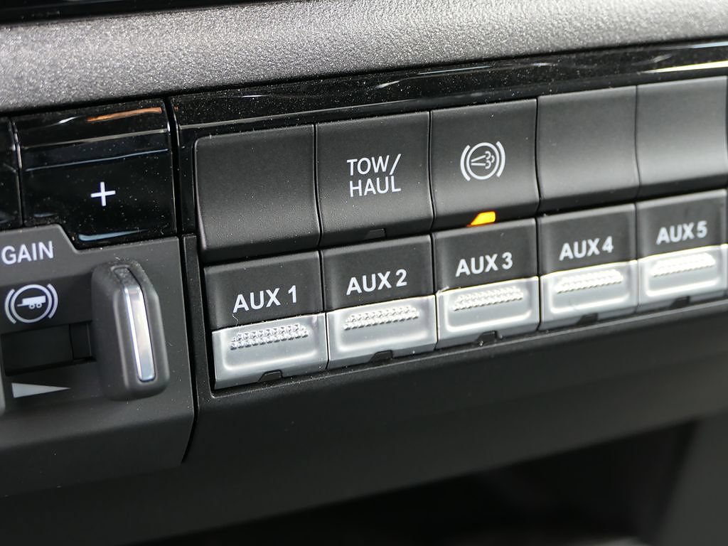 New 2026 RAM 5500 Tradesman w/ Safety Group AWD/4WD image 22