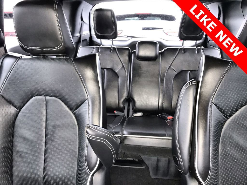 Used 2023 Chrysler Pacifica Limited w/ S Appearance Package image 24