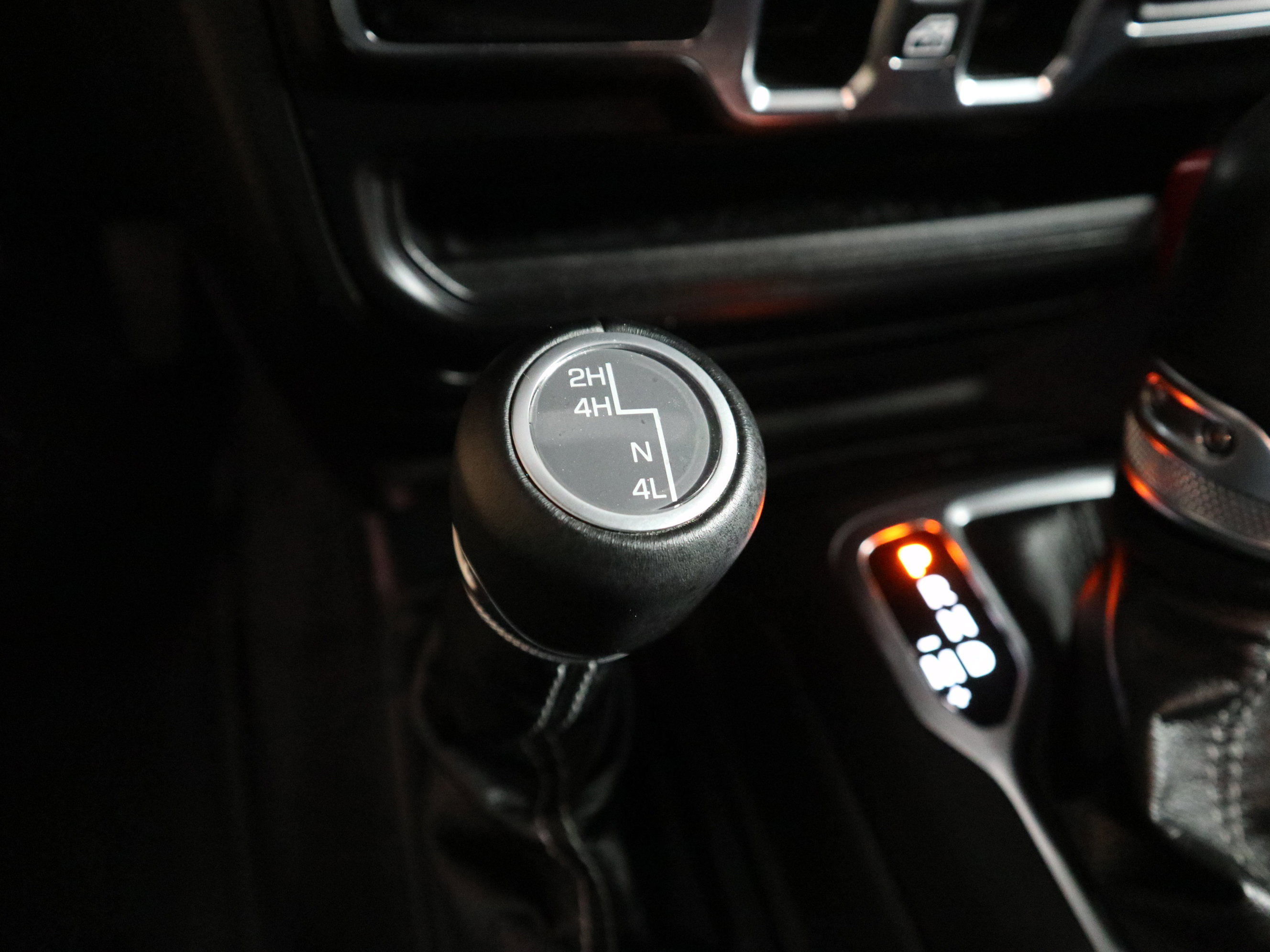 Used 2022 Jeep Gladiator Overland w/ Popular Equipment Package image 27