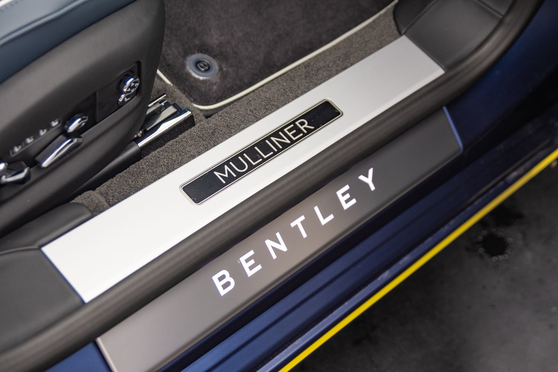 New 2026 Bentley Flying Spur Plug-In Hybrid AWD/4WD image 17