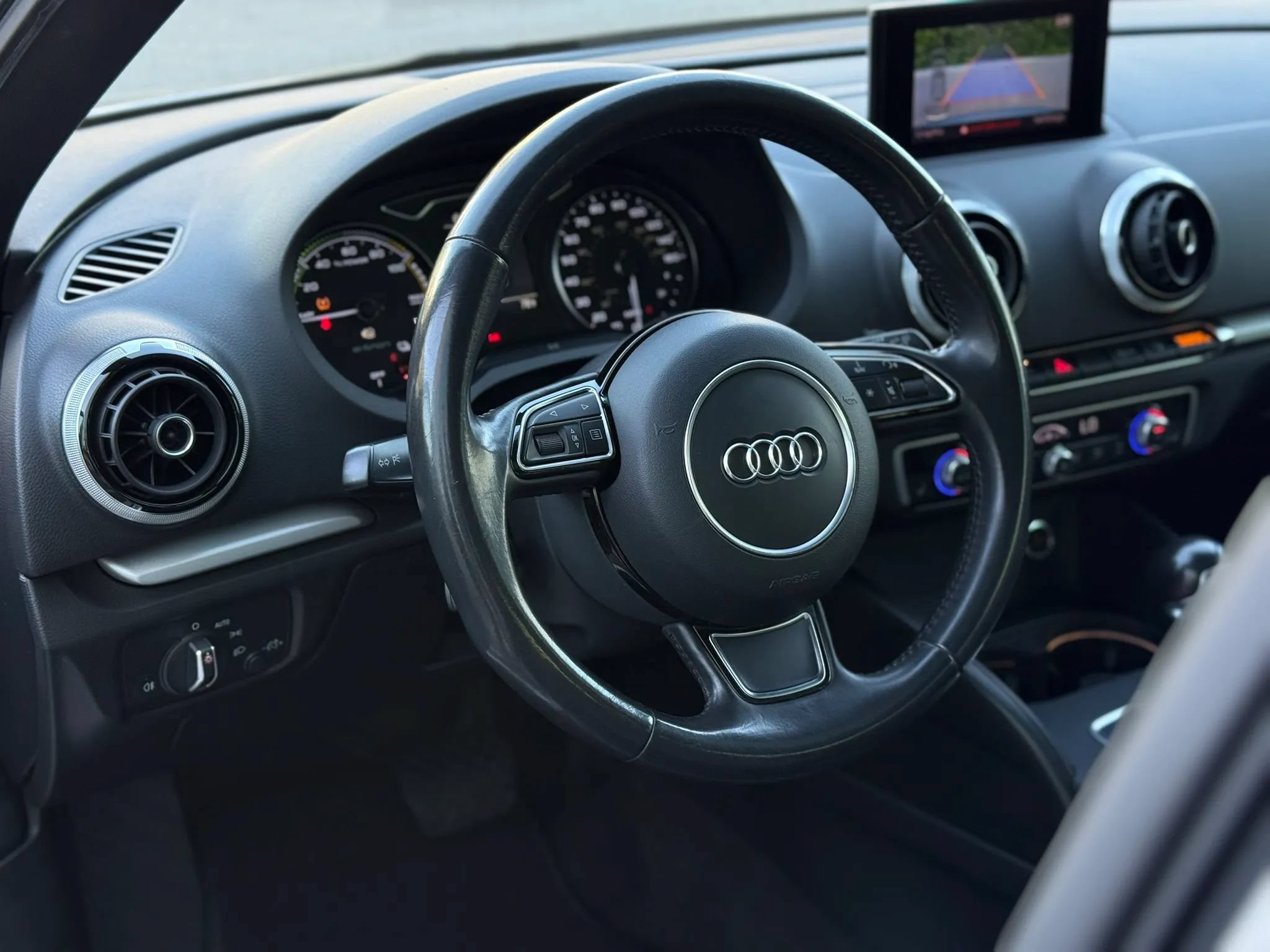 Used 2016 Audi A3 e-tron Premium w/ 17" Wheel Package FWD image 22