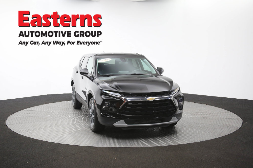 Used 2025 Chevrolet Blazer LT FWD image 54