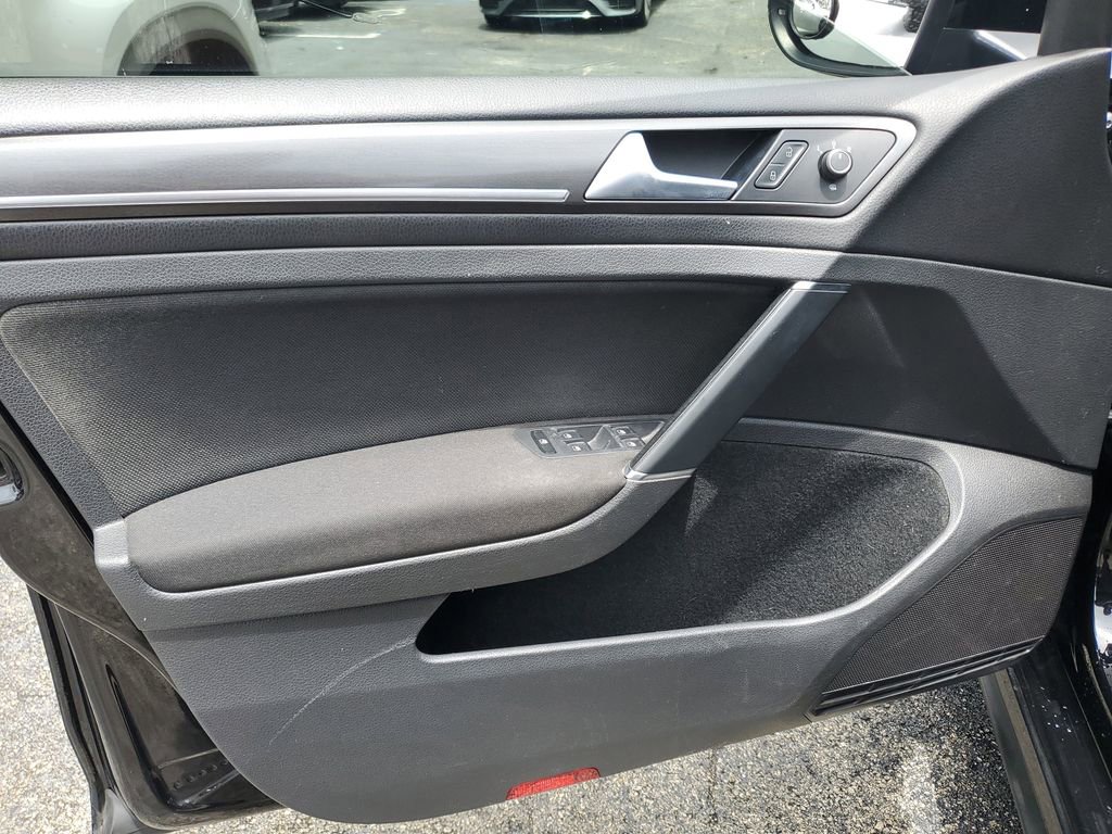 Used 2018 Volkswagen GTI S FWD image 18