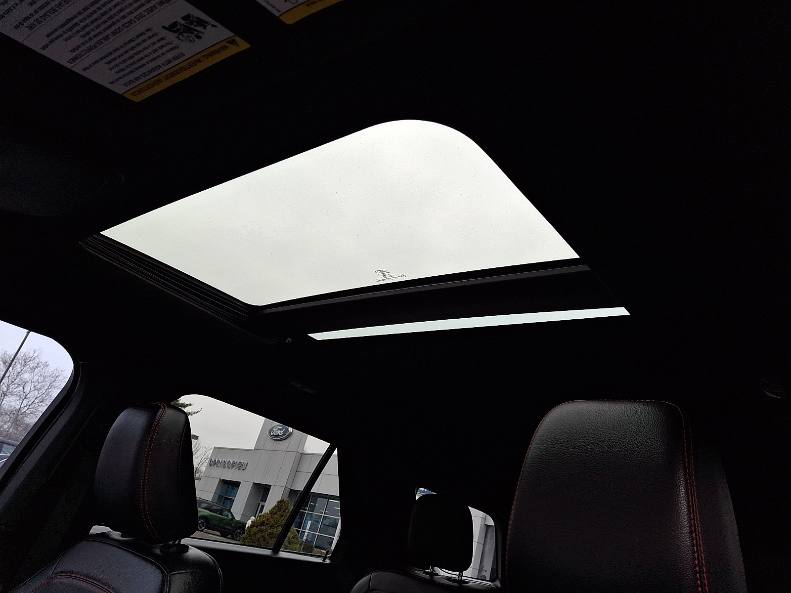 Used 2022 Ford Explorer ST-Line image 15