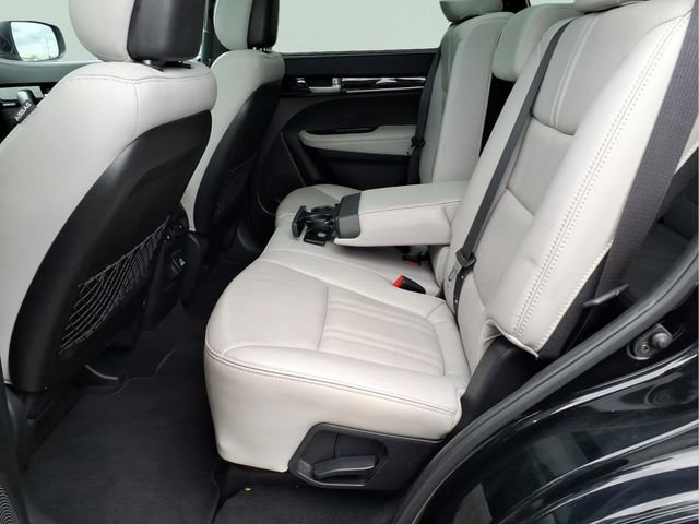 Used 2015 Kia Sorento SX image 23