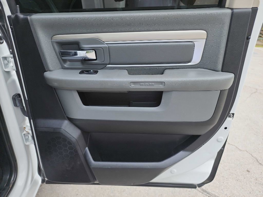 Used 2014 RAM 2500 Outdoorsman image 27