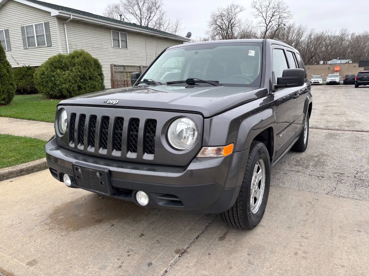 Used 2015 Jeep Patriot Sport image 3