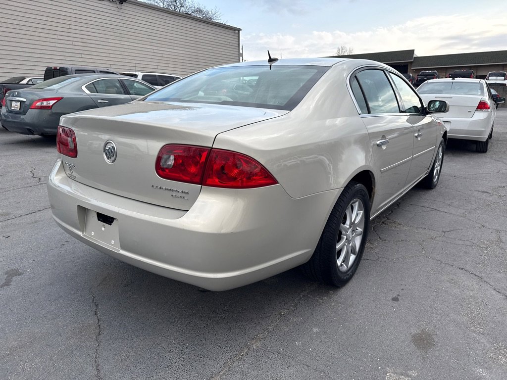 Used 2007 Buick Lucerne CXL w/ Luxury Package FWD image 6