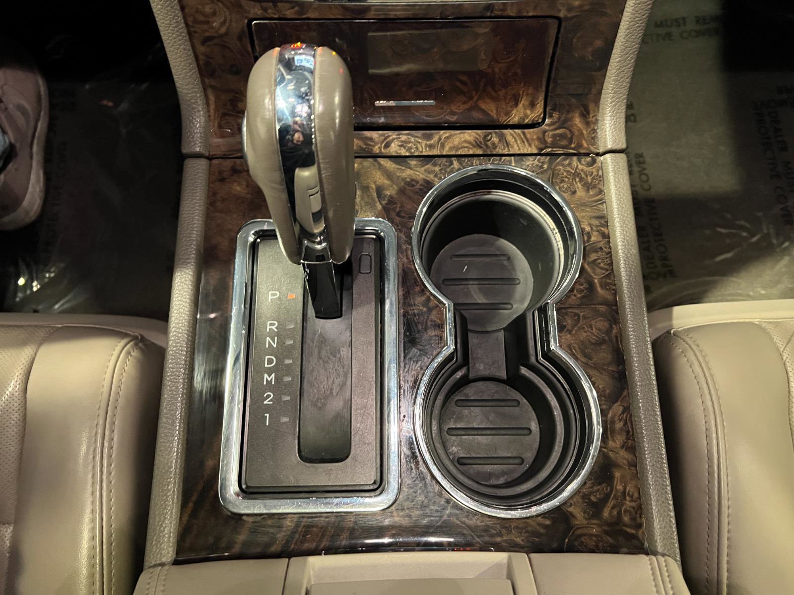 Used 2017 Lincoln Navigator Select image 17