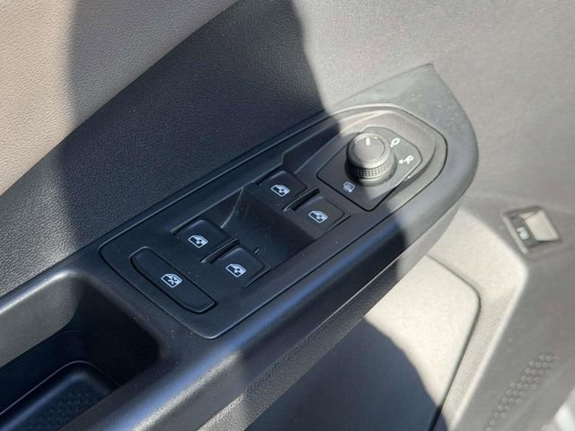Certified 2022 Volkswagen Taos SEL AWD/4WD image 17