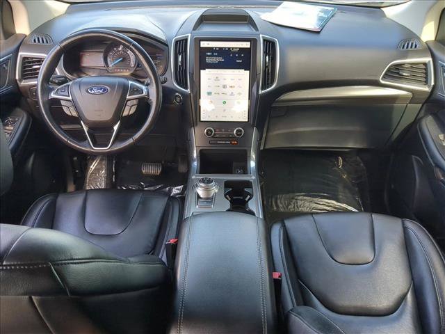 Used 2022 Ford Edge Titanium AWD/4WD image 16