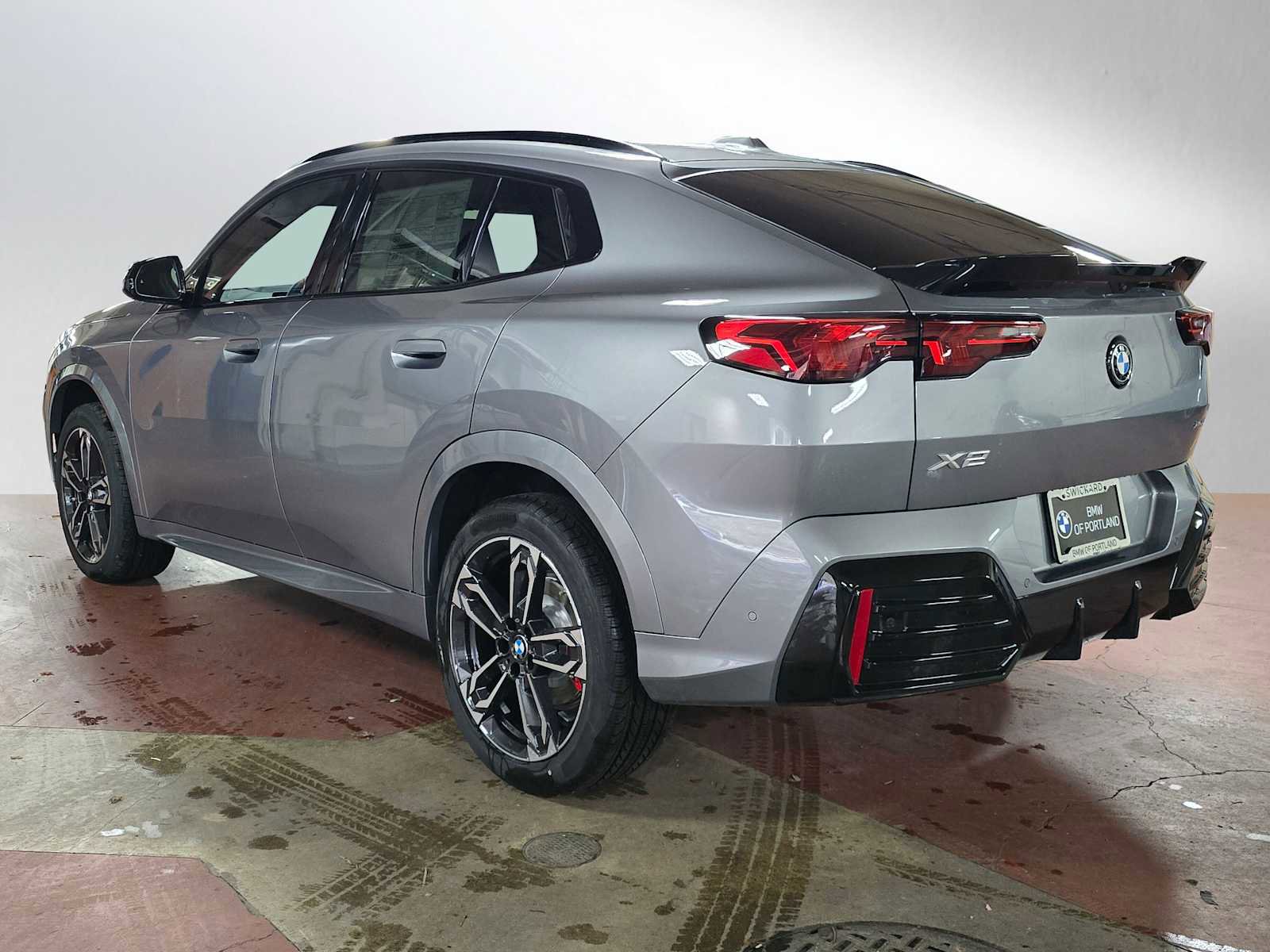 New 2026 BMW X2 xDrive28i w/ Technology Package AWD/4WD image 4