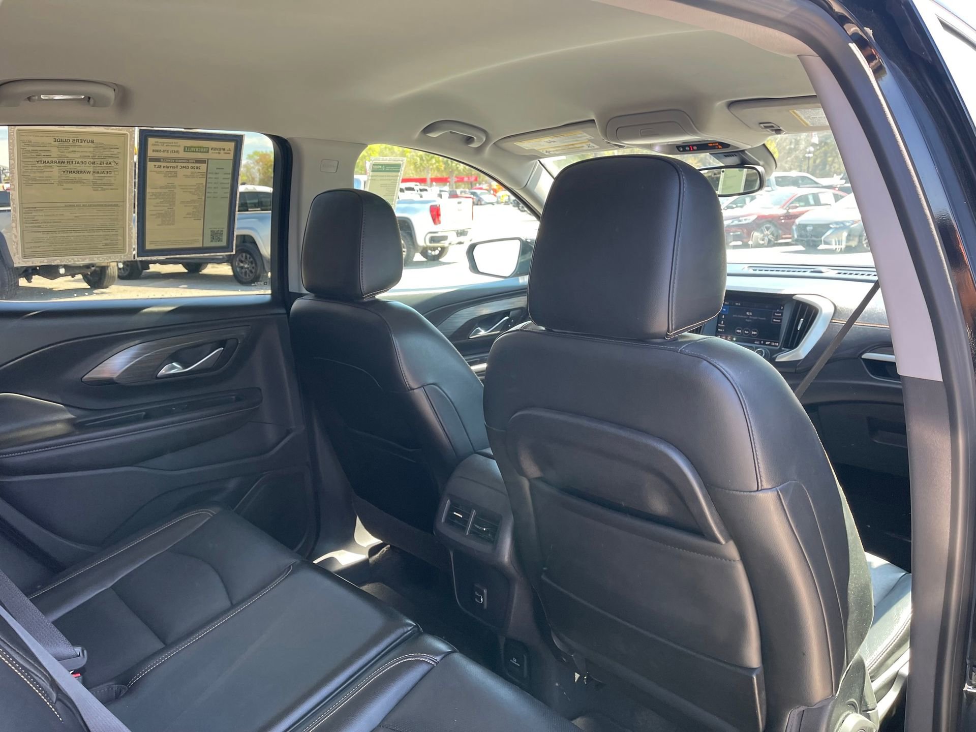 Used 2020 GMC Terrain SLT image 25