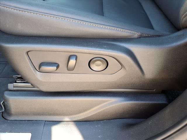 Used 2025 Chevrolet Tahoe Z71 w/ Comfort Package image 11