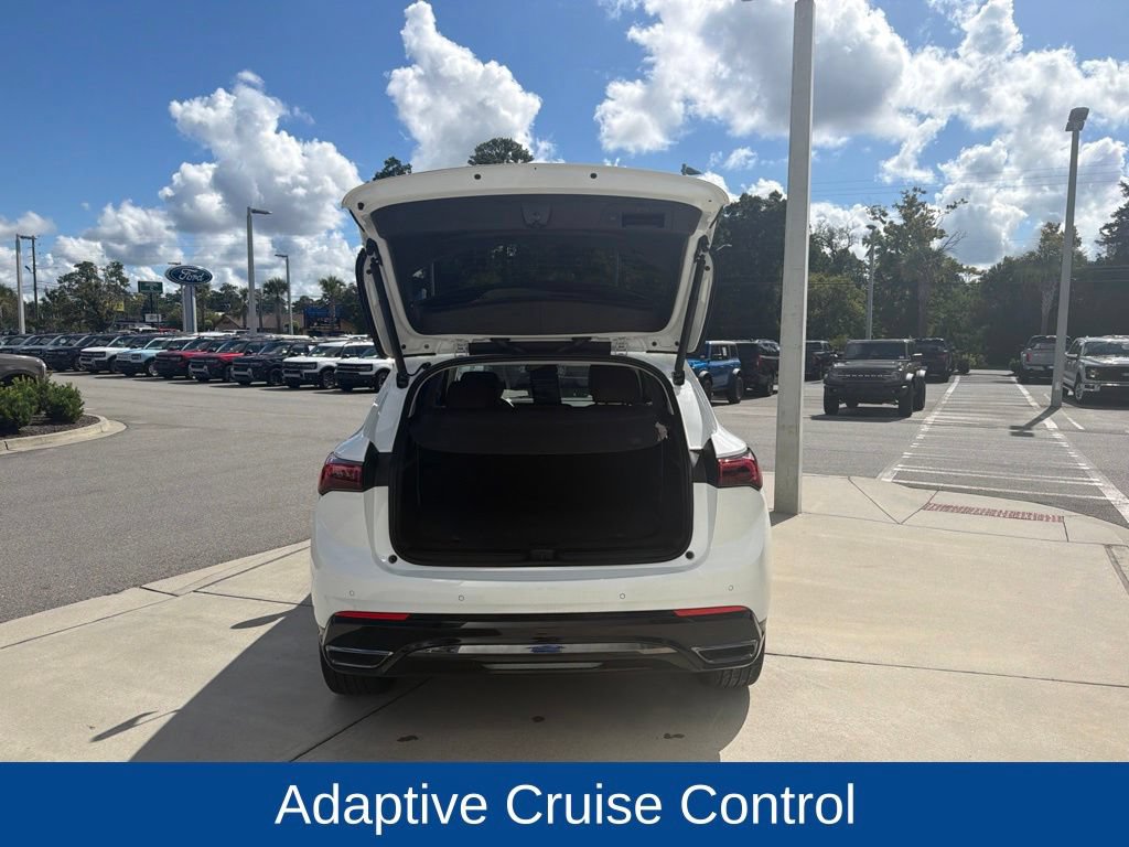 Used 2025 Buick Envision Sport Touring AWD/4WD image 8