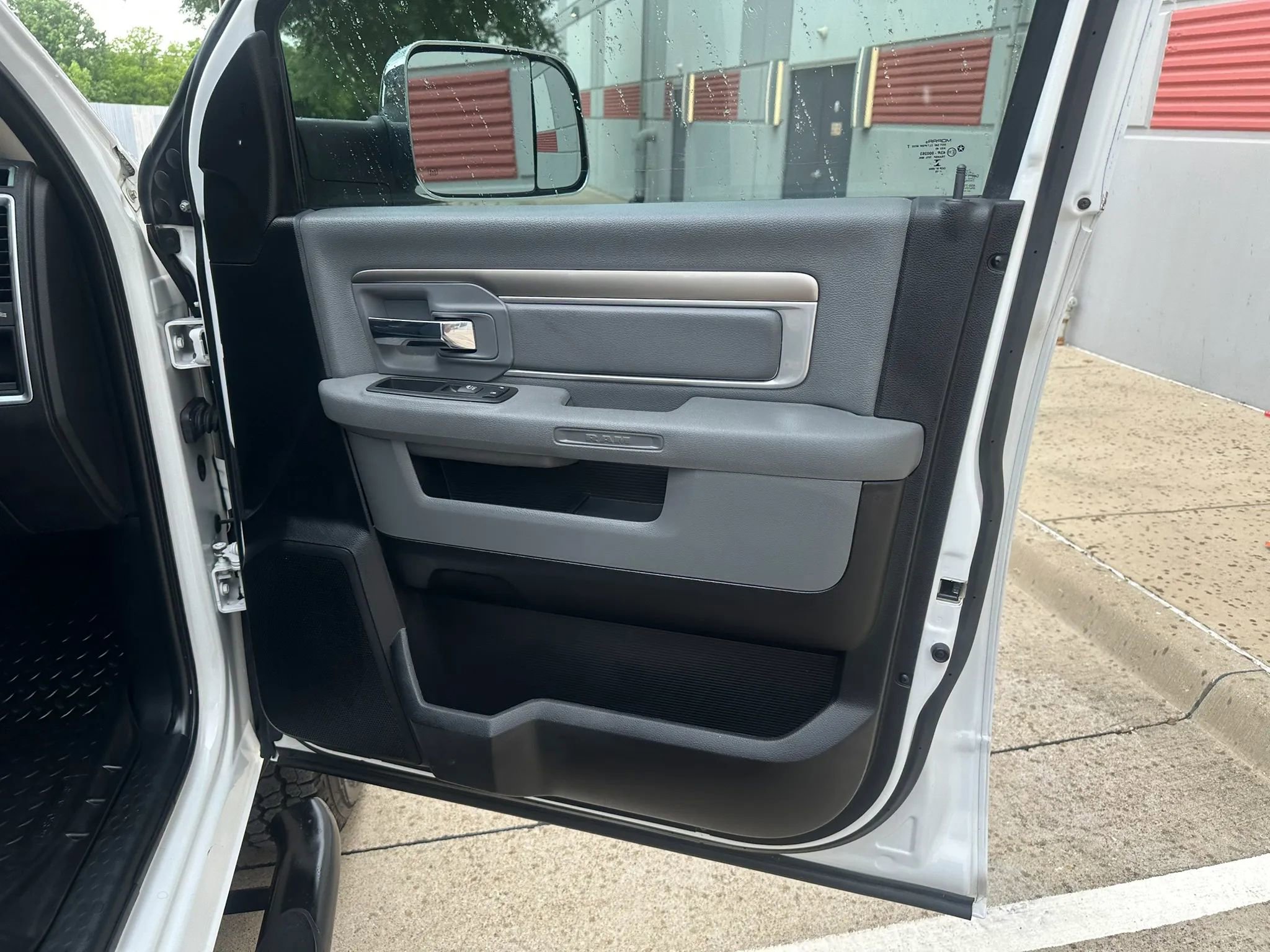 Used 2016 RAM 2500 SLT AWD/4WD image 24