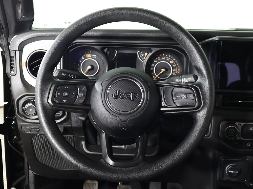 Used 2026 Jeep Wrangler Sport AWD/4WD image 30