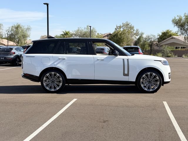 New 2026 Land Rover Range Rover Long Wheelbase SE AWD/4WD image 17