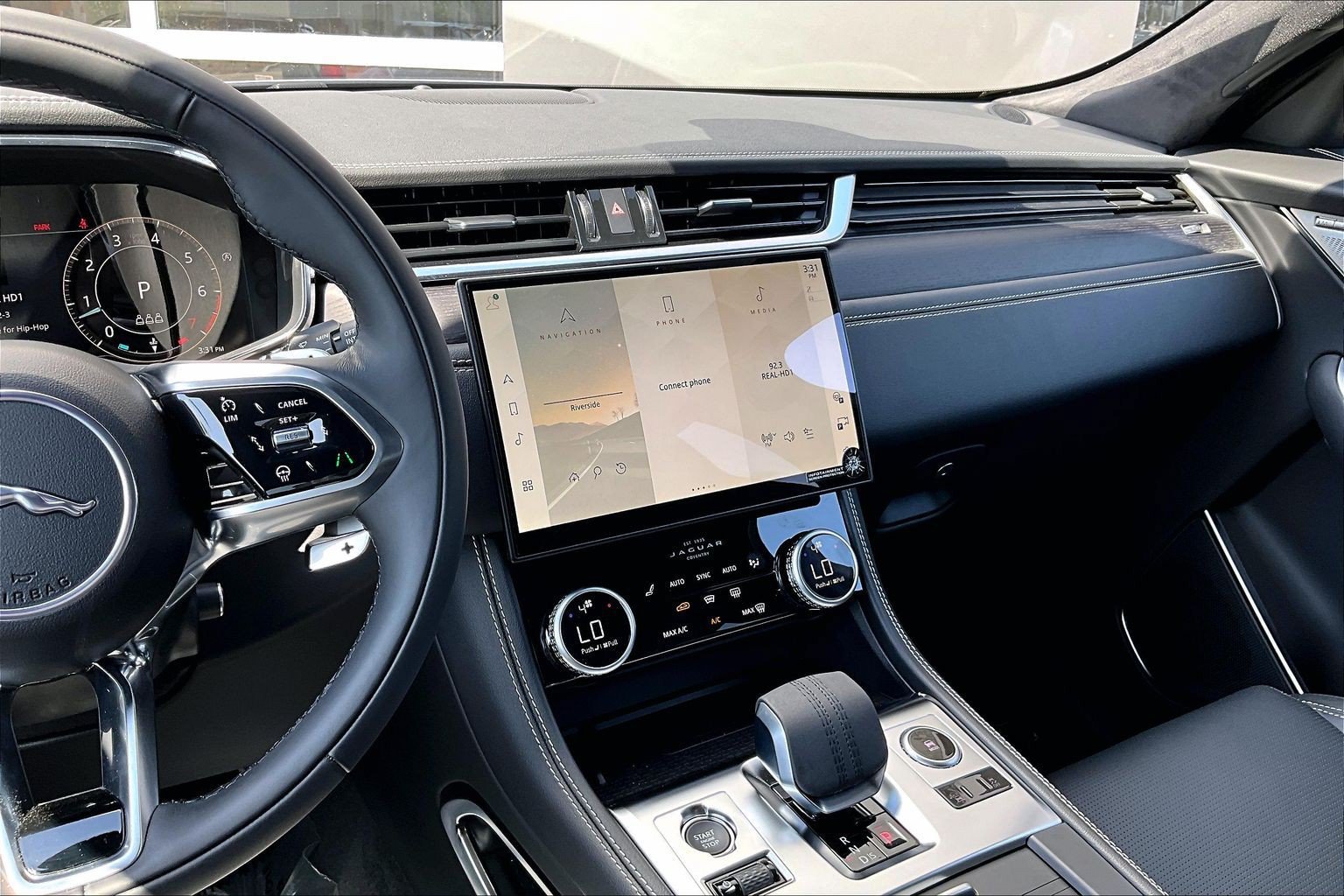 New 2026 Jaguar F-PACE R-Dynamic S AWD/4WD image 7