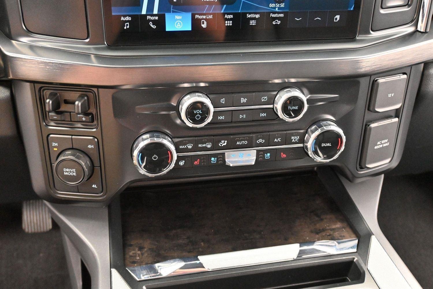Used 2024 Ford F250 Lariat AWD/4WD image 23