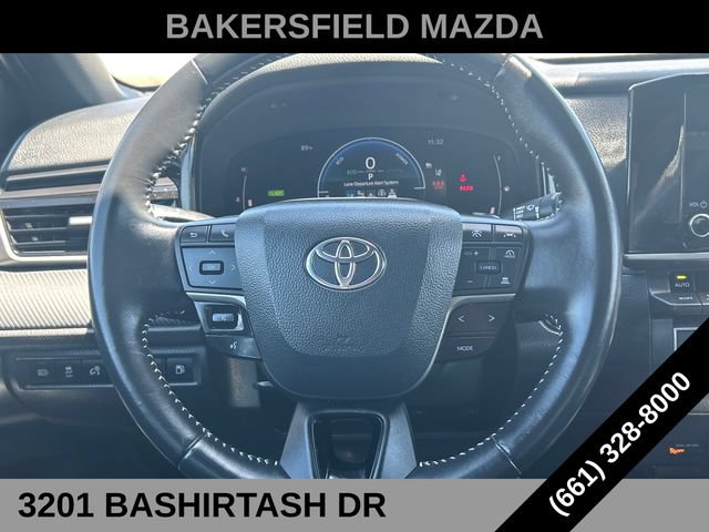 Used 2025 Toyota Camry SE FWD image 17