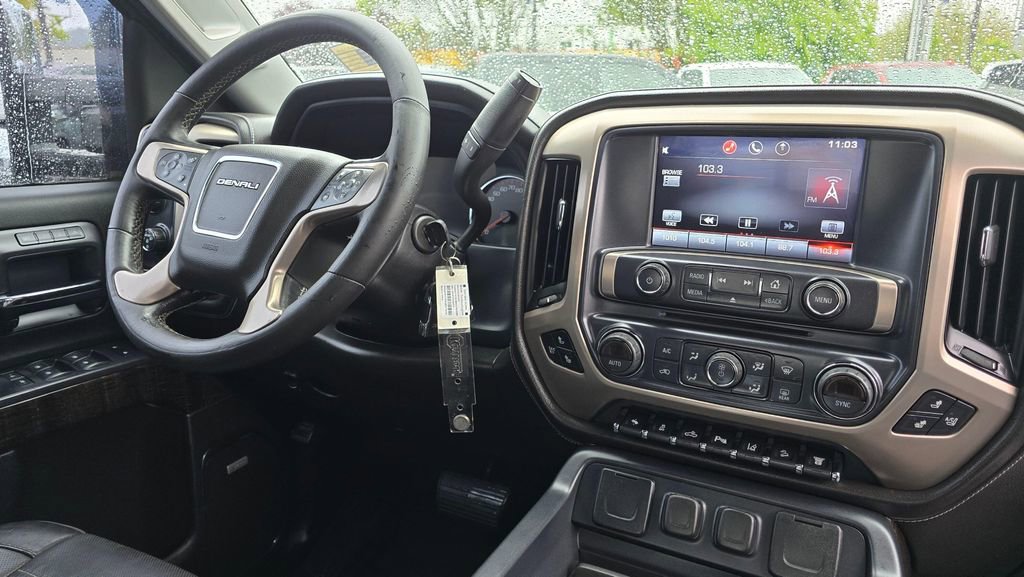 Used 2015 GMC Sierra 2500 Denali w/ Duramax Plus Package AWD/4WD image 11