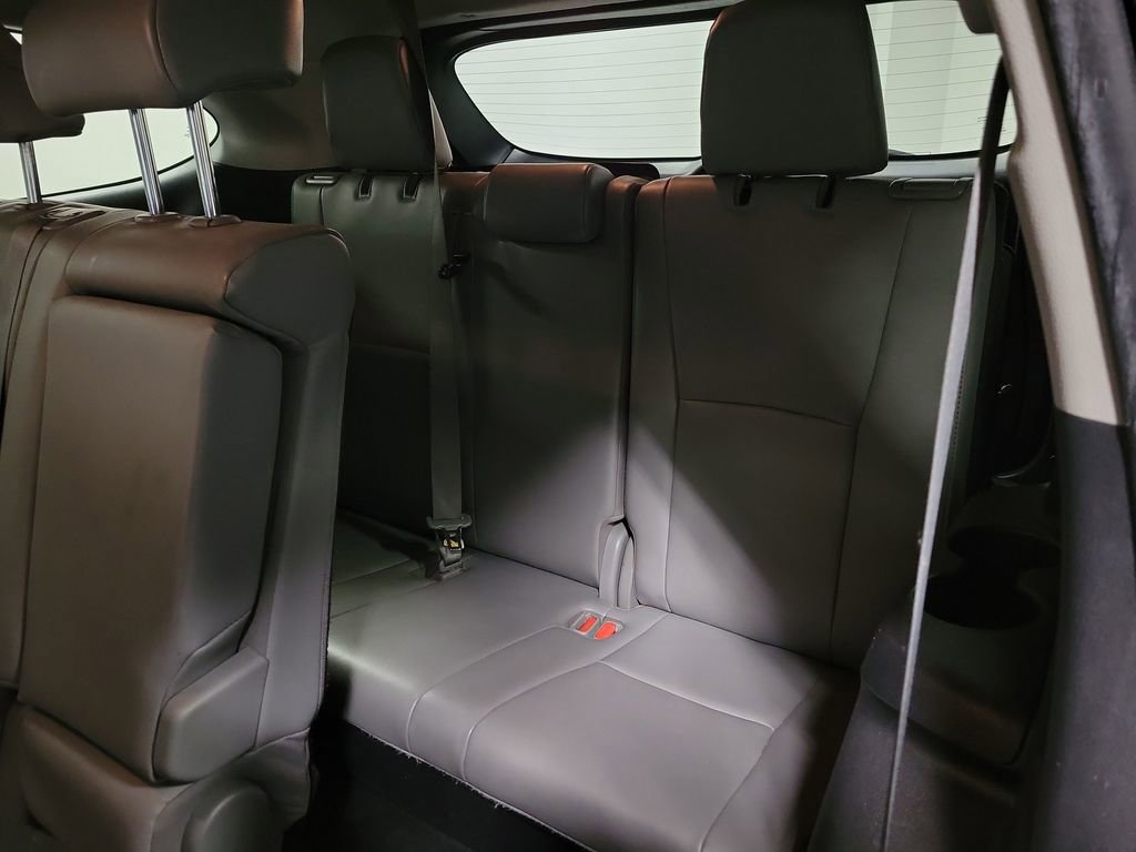 Used 2021 Toyota Highlander Limited image 25