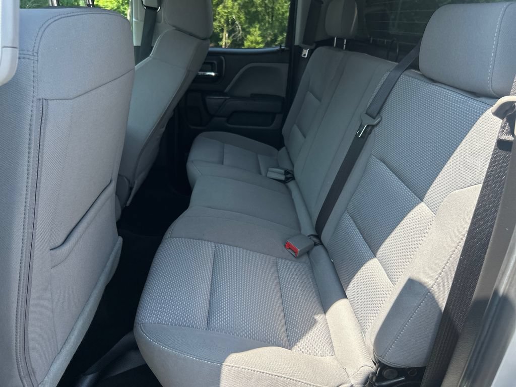 Used 2018 Chevrolet Silverado 1500 Custom w/ Custom Value Package AWD/4WD image 23