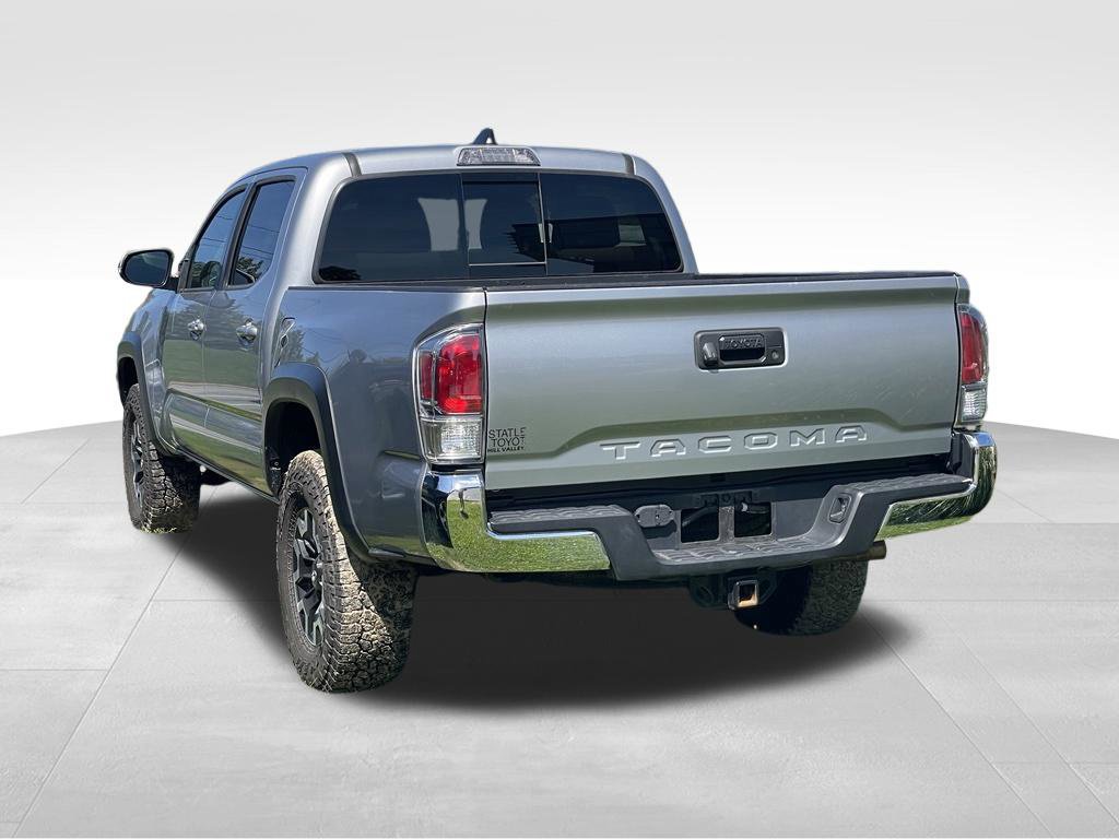 Used 2020 Toyota Tacoma TRD Off-Road AWD/4WD image 4