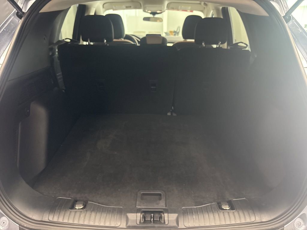 Used 2022 Ford Escape SE FWD image 5