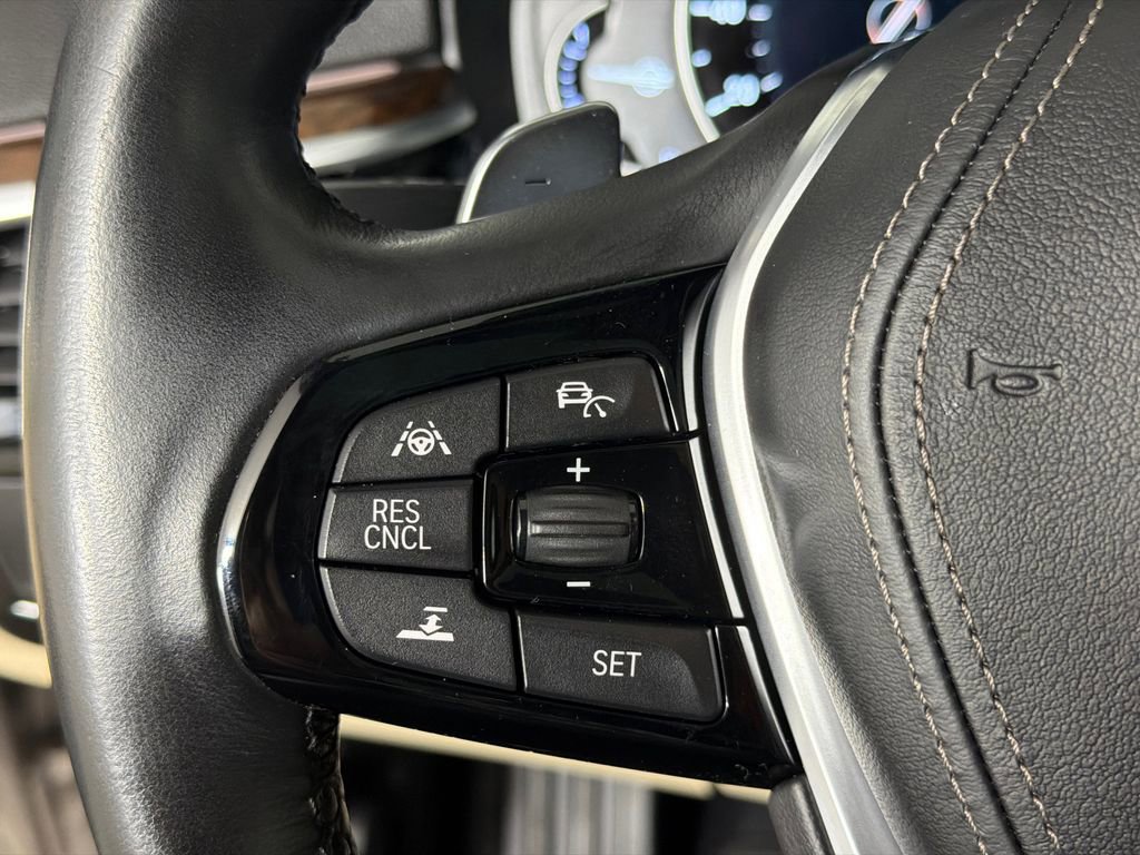 Used 2019 BMW 540i image 27