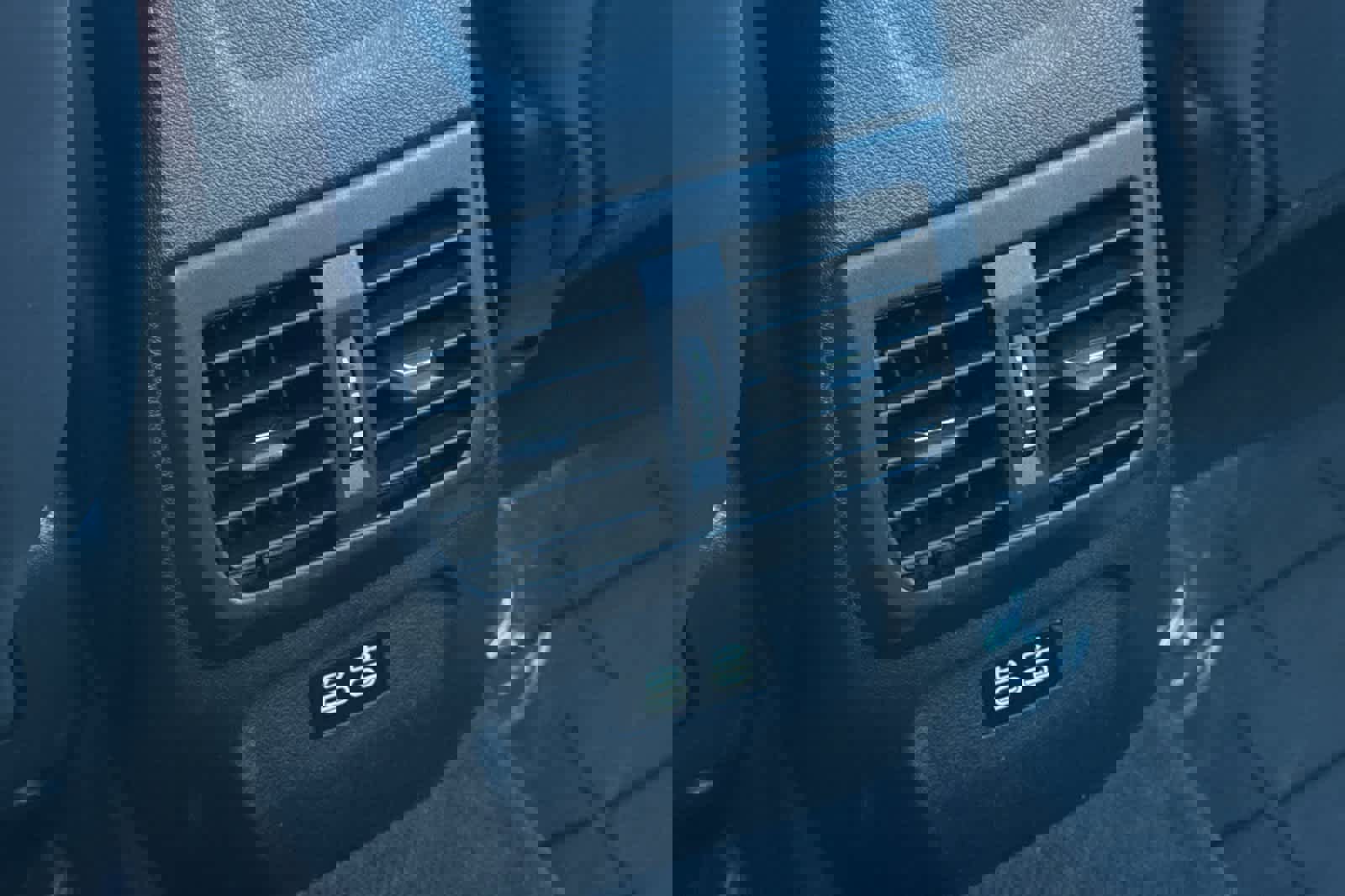 Used 2025 BMW M235i xDrive w/ Premium Package image 14