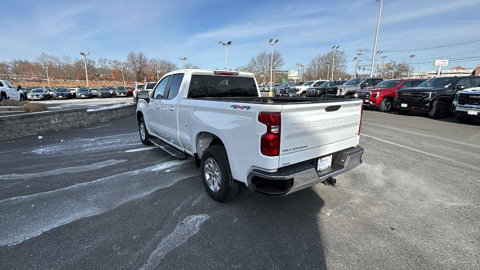 Used 2023 Chevrolet Silverado 1500 LT image 5