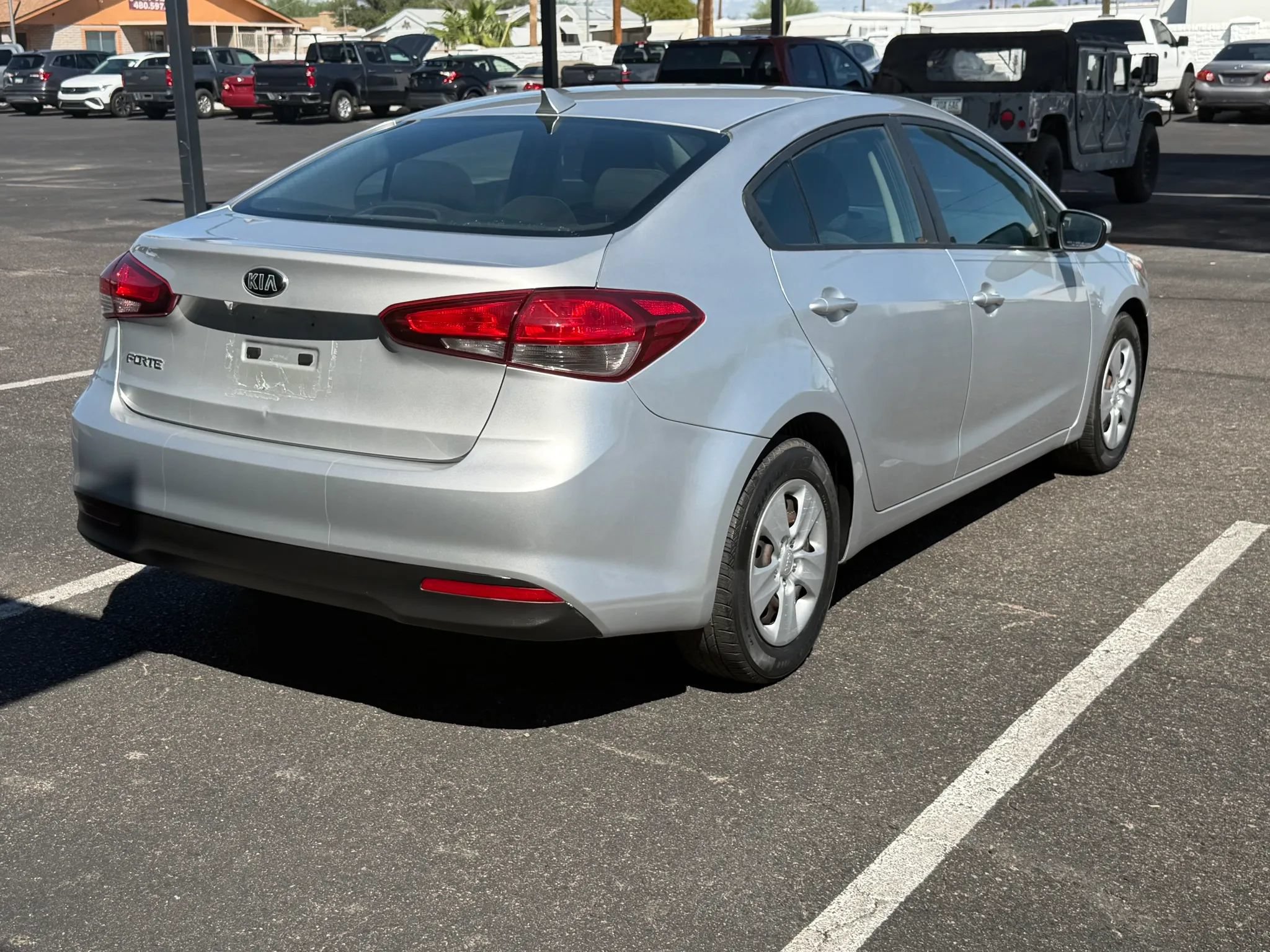 Used 2017 Kia Forte LX FWD image 8