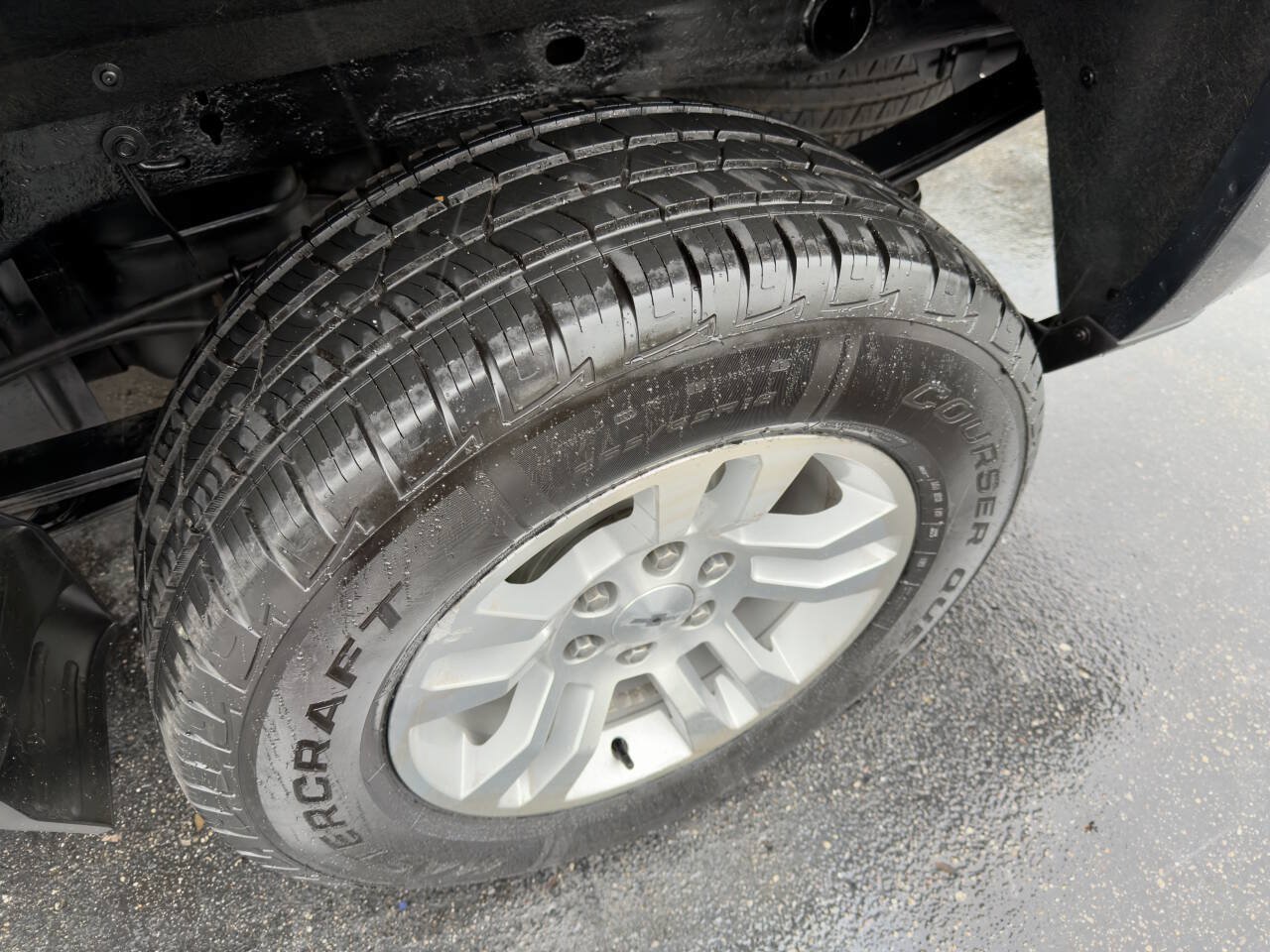 Used 2019 Chevrolet Silverado 1500 LT w/ All Star Edition AWD/4WD image 5