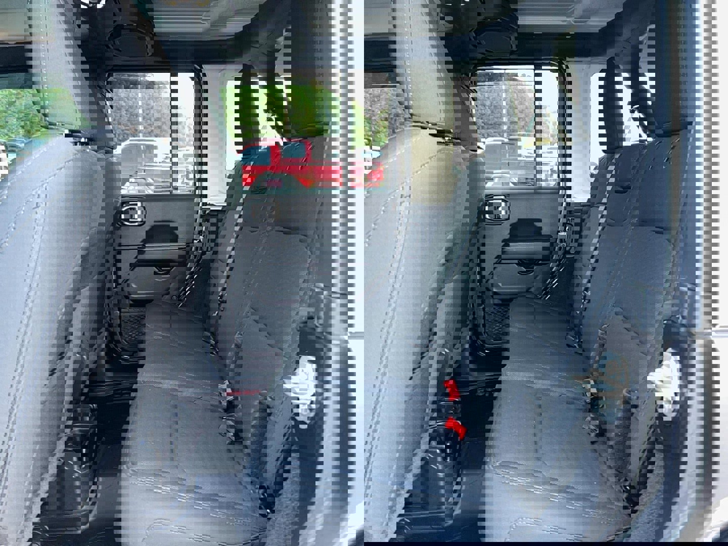 Used 2021 Jeep Wrangler Unlimited Sahara image 27