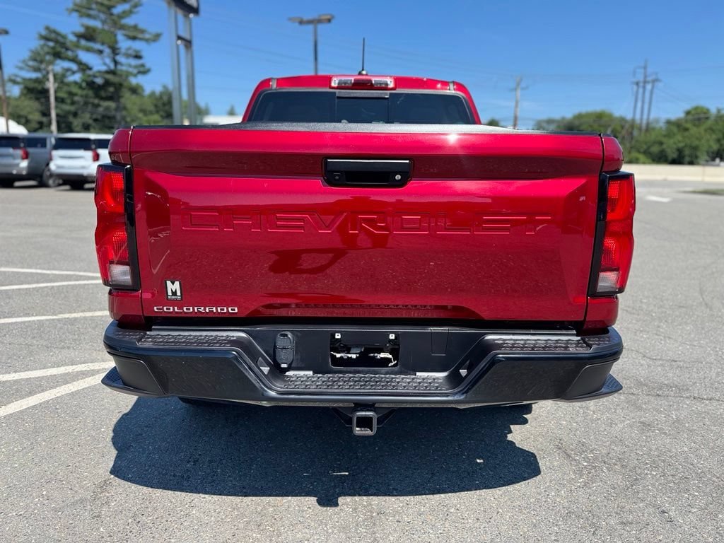 Used 2024 Chevrolet Colorado Z71 w/ Z71 Convenience Package 2 AWD/4WD image 5